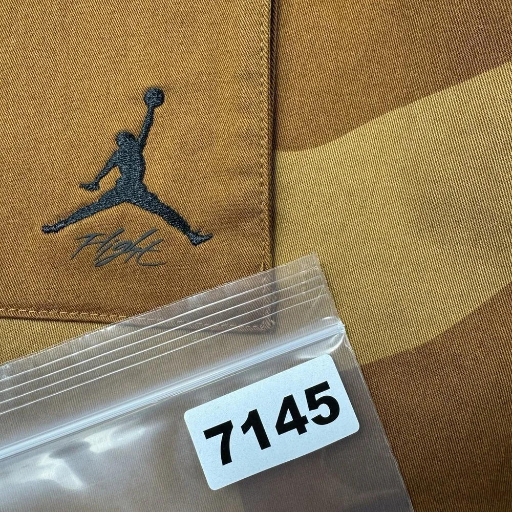 FD7455-270 Nike Air Jordan Essentials‎ Chicago Cargo Pants Brown Men's Size XLT
